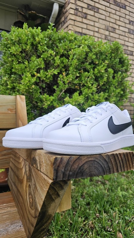Nike Court Royale Low White 749747-107 Mens Size 9 NEW
