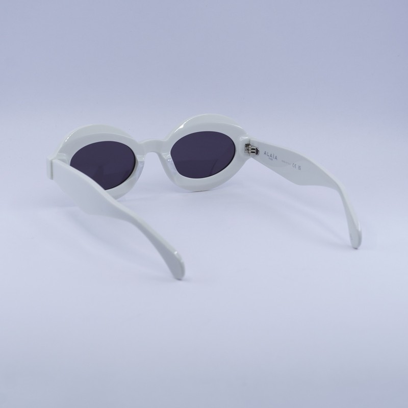 New Azzedine Alaïa AA0059S 002 Ivory/Grey 49-22-140 Sunglasses gallery