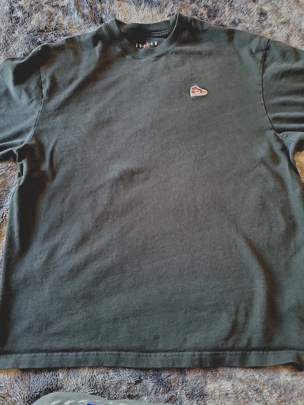 Jordan 1 Chicago Men's Short Sleeve Crew T-shirt Embroidered Blk Sz Large Retro gallery