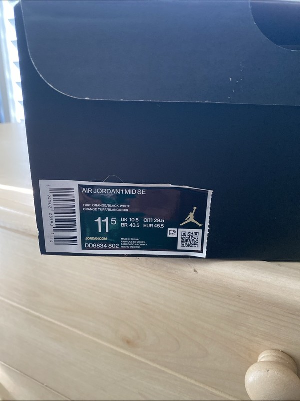 Size 11.5 – Air Jordan 1 SE Mid Turf Orange