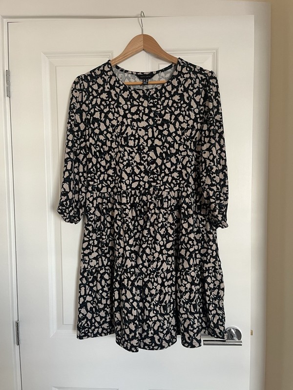 New Look Women’s Size 10 Black Animal Ditsy Print Smock Short Dress 3/4 Sleeve