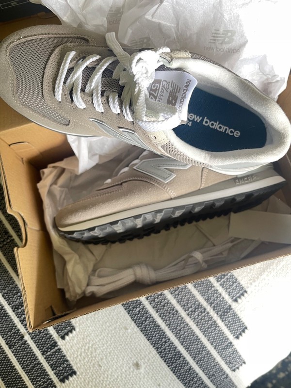 Size 8.5 - New Balance 574 Grey White gallery