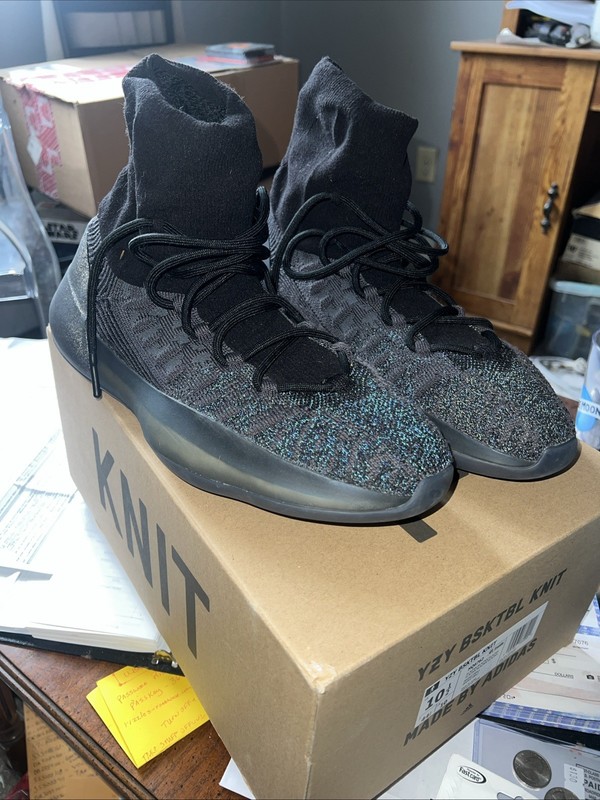 Perfect Condition + Box Adidas Yeezy Basketball Knit Slate Onyx Men’s Size 10.5