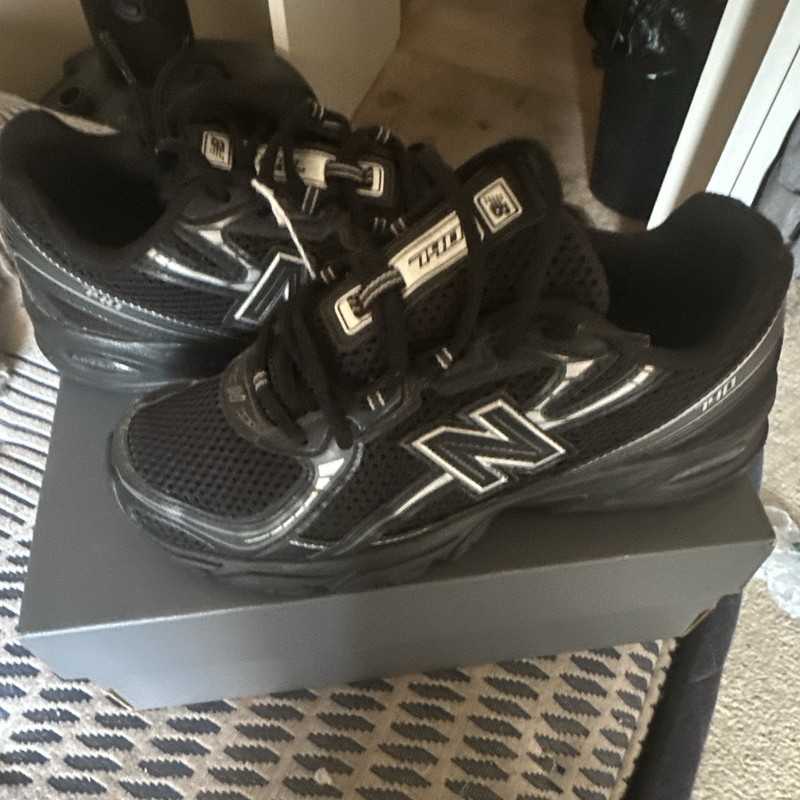 New Balance 740 Men’s Black Wide Lace-Up Low Top Athletic Sneaker GR740BM
