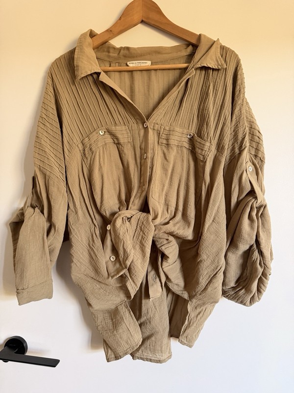 Spell And the Gypsy Linda Blouse In Khaki Super Roomy Size M Hardly Worn