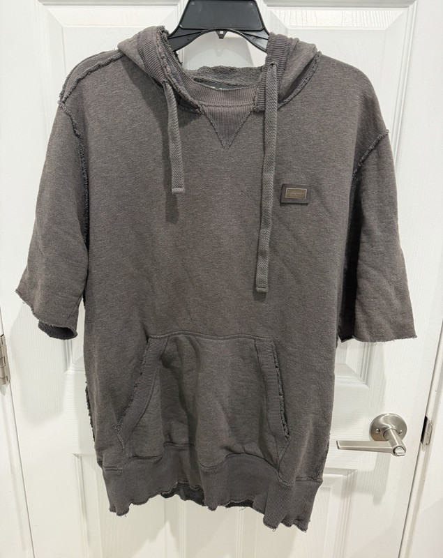 Dolce & Gabbana Men’s Gray Pullover Short Sleeve Hoodie EU 54 Pockets Logo