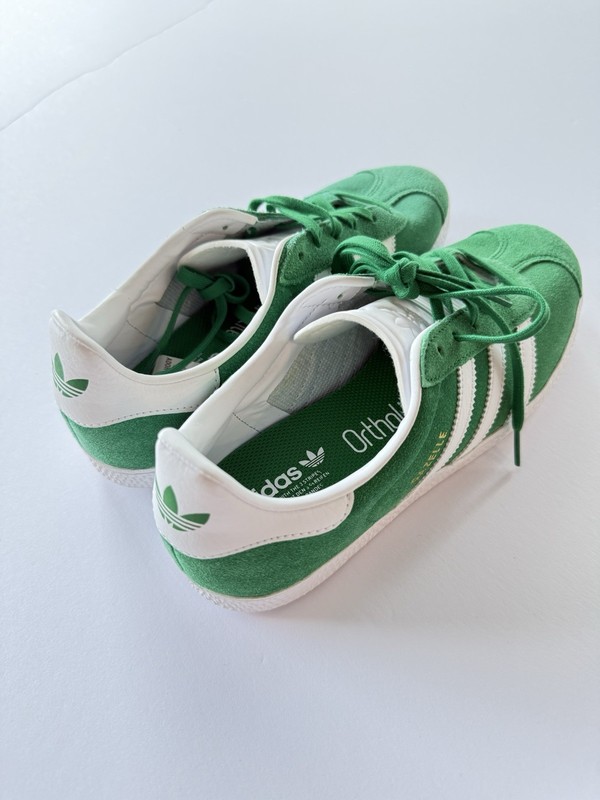 adidas Originals Gazelle Men's Low Top Lace-Up Suede Sneakers Green/White gallery