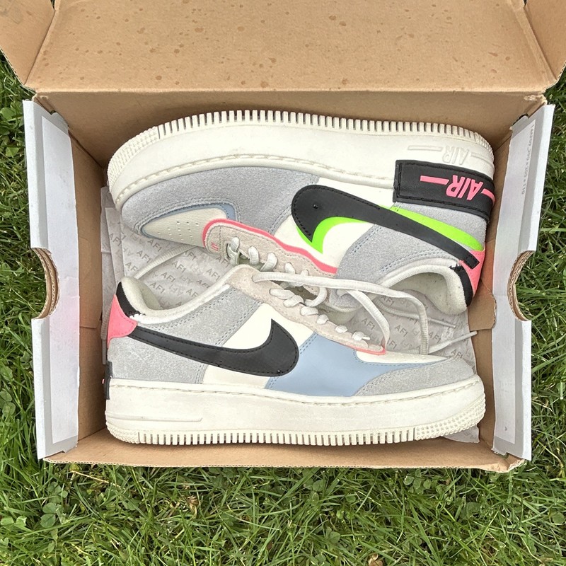 Nike Air Force 1 Low Top Men’s Lace-Up Colorblock Sneakers Gray White