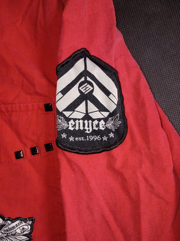 Enyce Men's Red Short Sleeve Shirt, Size Extra Large, Button-Up, Hip-Hop, Y2K gallery