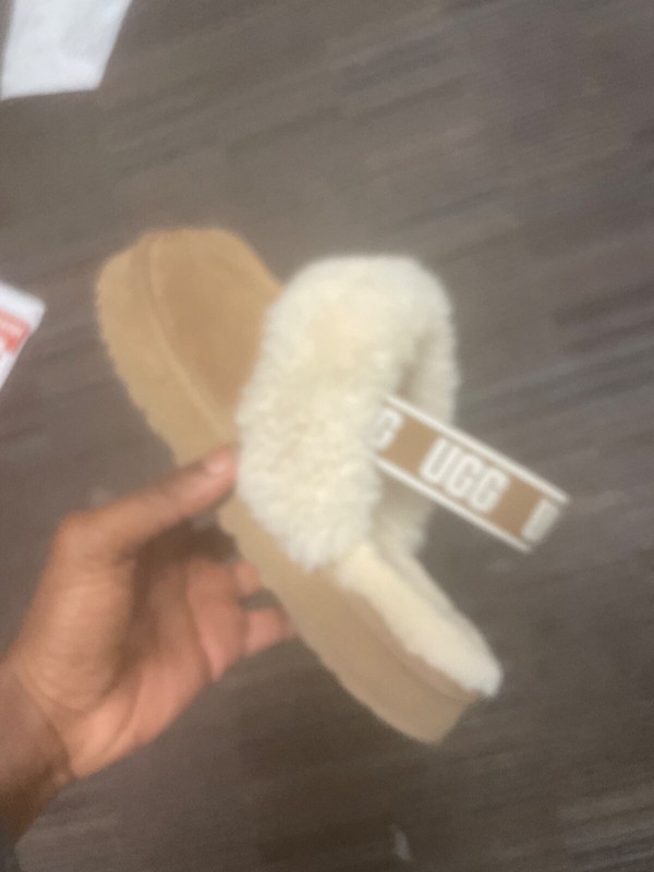 UGG Size 8 Women's Tasman Slipper - Chestnut gallery