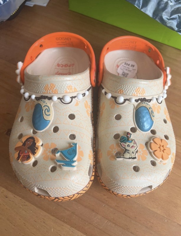 Crocs Disney Moana Kids Classic Clog Sandals Slip On Multi J4 EU 36-37 gallery