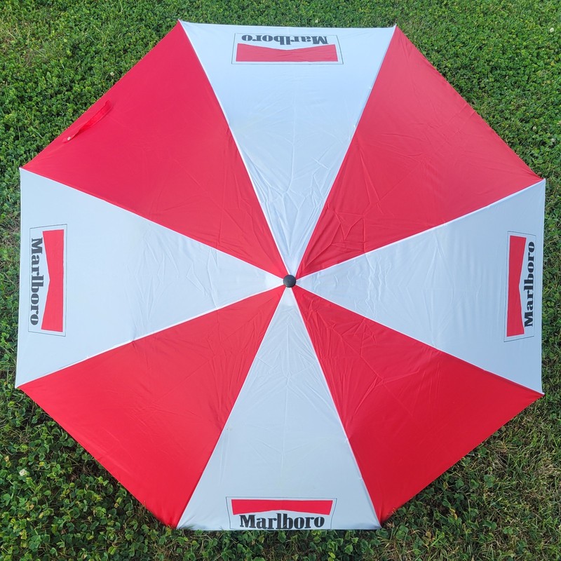 Marlboro Umbrella Vintage Large Push Button