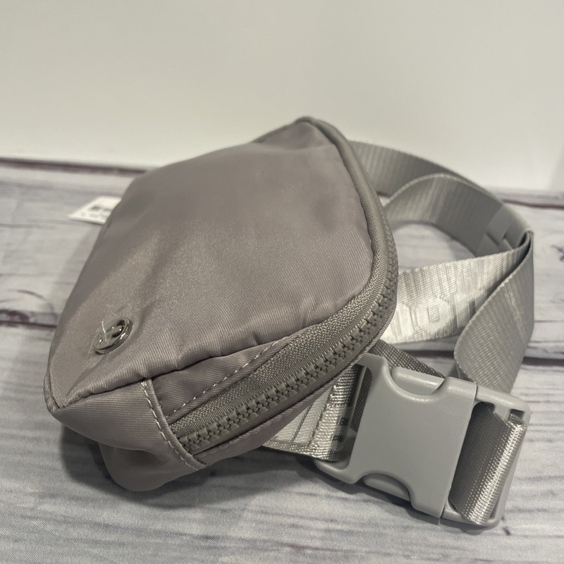 New With Tags- Lululemon Everywhere Belt Bag Grey/Silver gallery