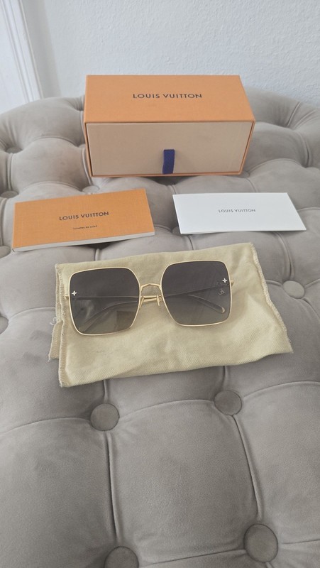 Luis Vuitton Attitude Sunglasses Gold