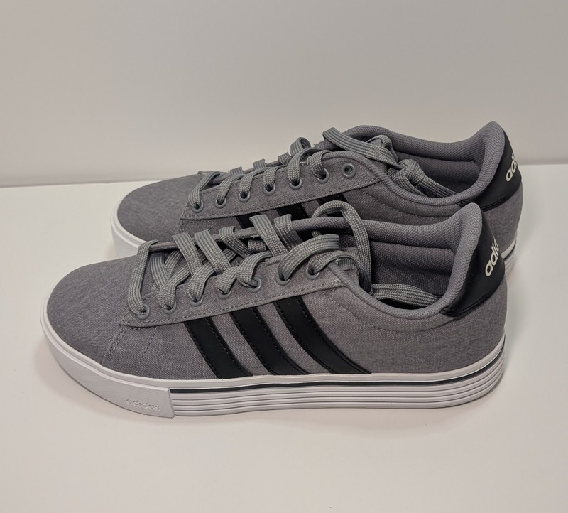 Adidas Daily 4.0 Men’s Shoes Athletic Sneakers Skating Trainers New Size 8 Grey