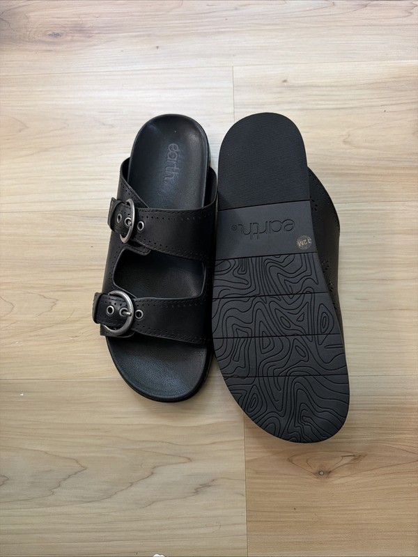 Earth® Francii Flat Casual Sandals in Black, gallery
