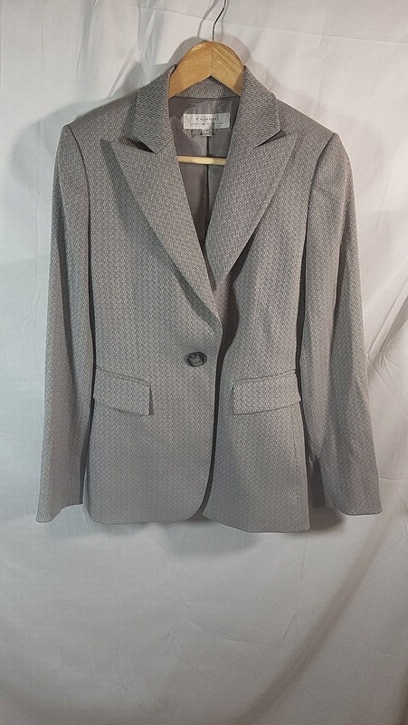 Tahari Arthur S. Levine Grey Geometric Diamond Textured Single Button Luxury Bla