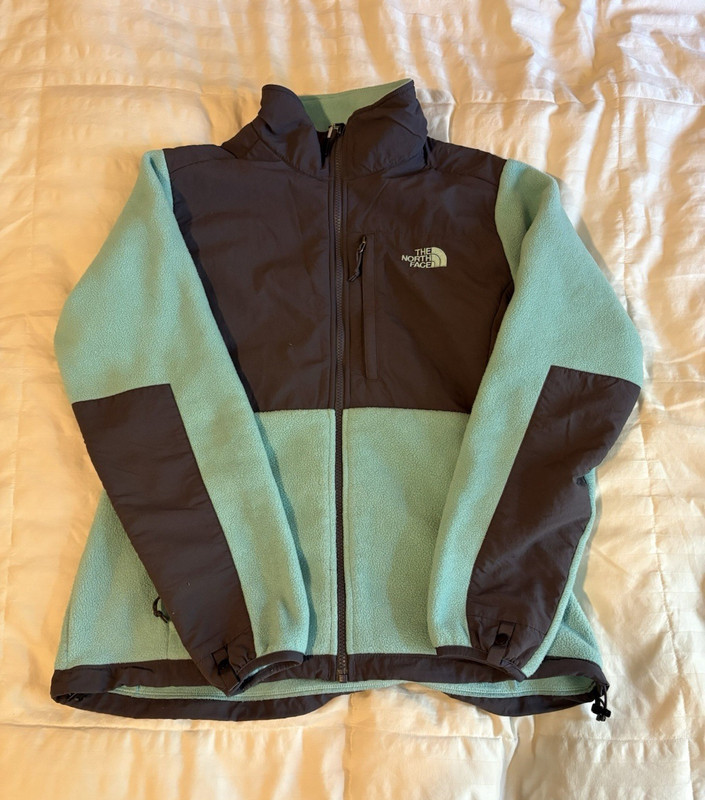 The North Face Women’s Denali Green/Black Full Zip Jacket, Long Sleeve Size L/G