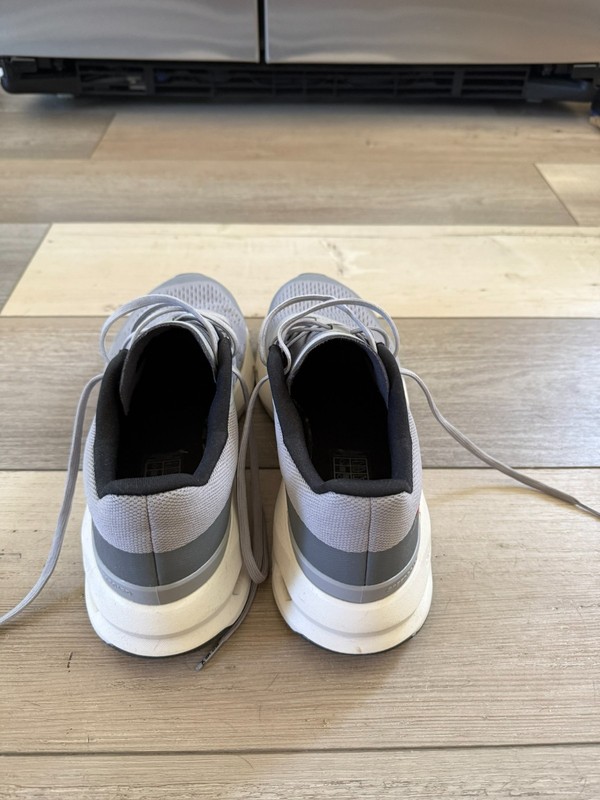 on cloudpulse - men's size 10 gallery