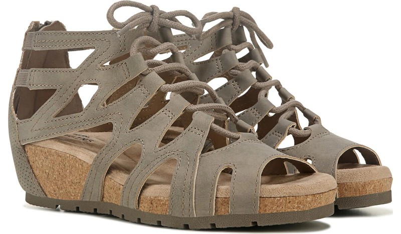 Earth Spirit Women’s Taupe Kendra Wedge Sandals Back Zip New with Tags
