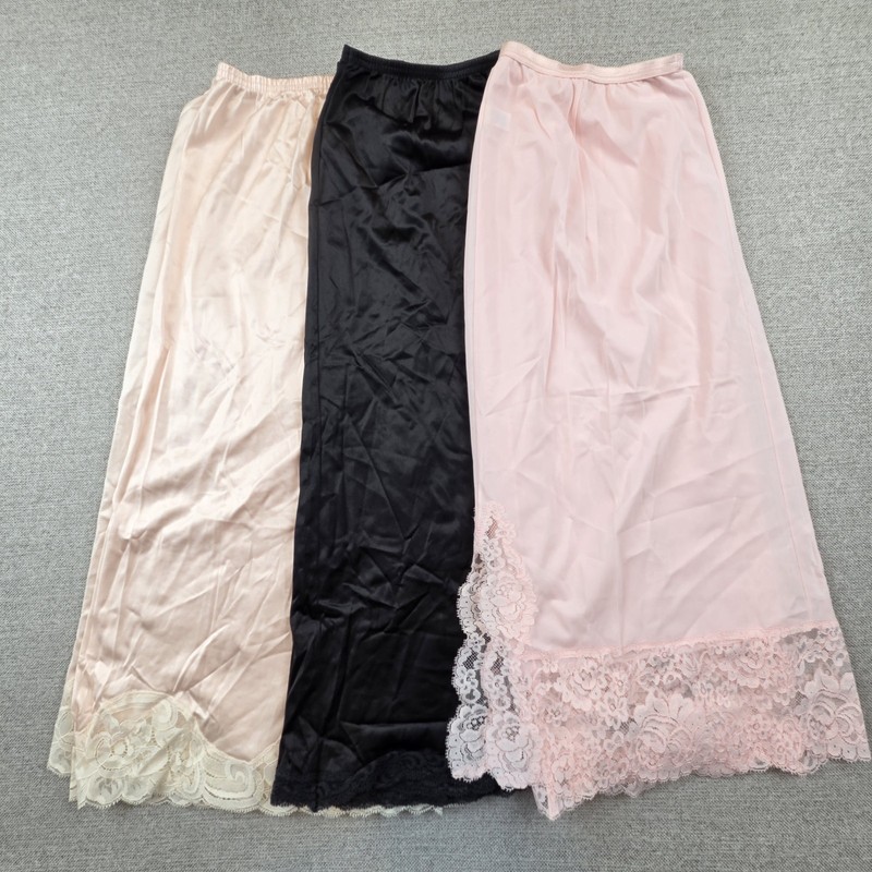 Set Of 3 Vintage 70s Vanity Fair 24″ Half Slips 2 Pink & 1 Black Women’s Large