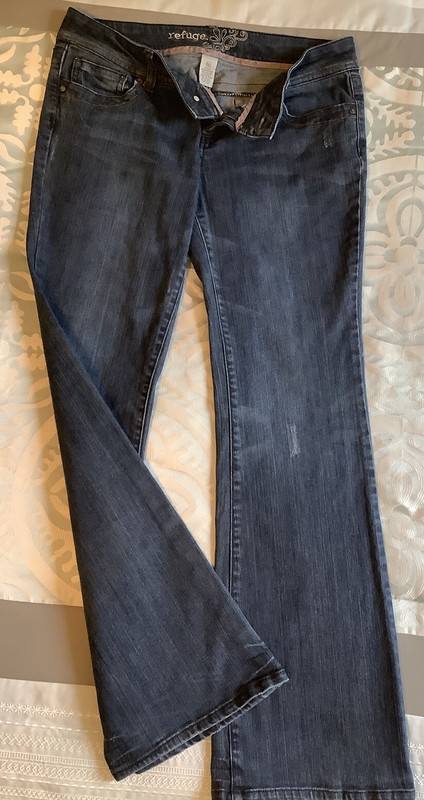 Womens Sz. 13 Long REFUGE BLU Jeans Wst. 33 Insm. 31.5 Fr. Rise 8.5 VGCondition