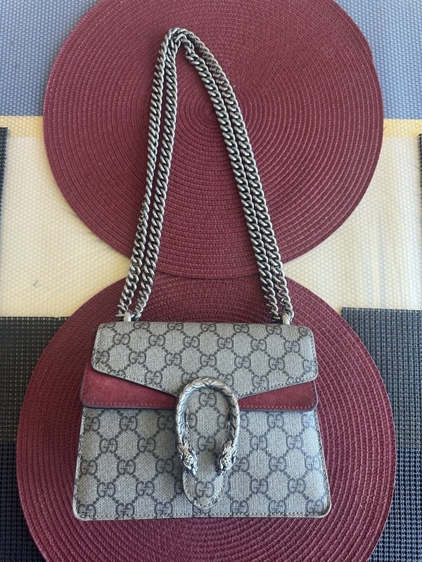 Gucci GG Supreme Small Shoulder Bag Beige/Red Silver Chain