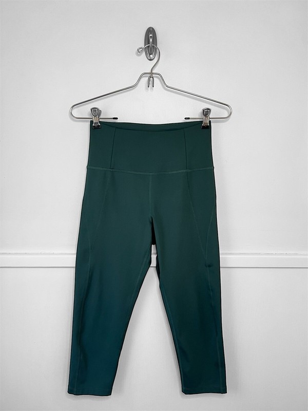 Girlfriend Collective Compressive High Rise Capri Leggings Moss Green Size S
