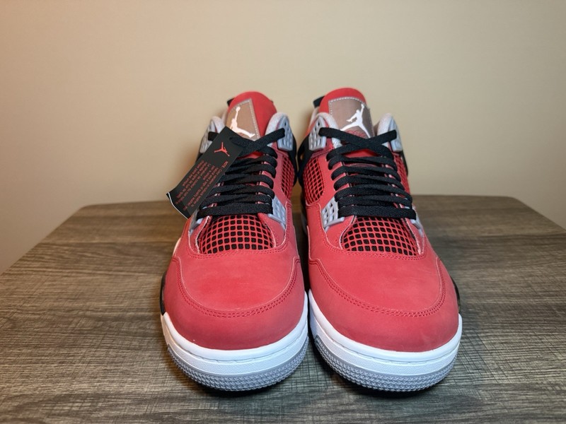 Air Jordan 4