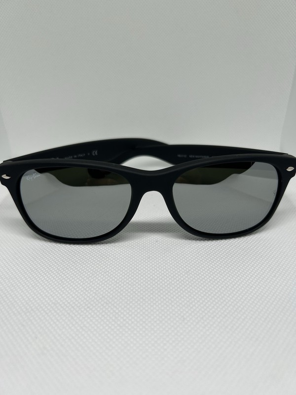 RAY BAN RB2132 622/30 Rubber Black Green Silver Mirrored Lens Unisex 55 mm
