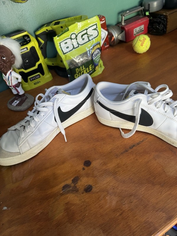Nike Court Royale White/Black Sneakers Used