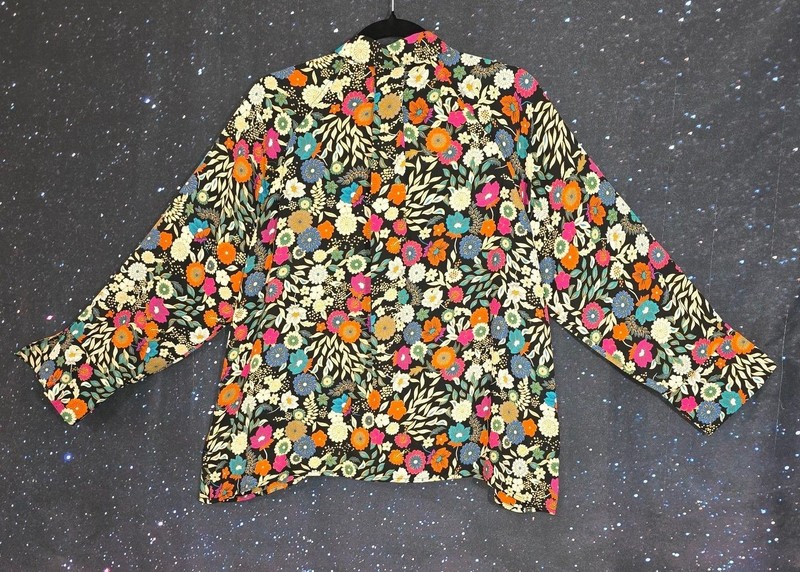 Status by Chenault M Black Multi Floral Button up Blouse Relaxed Fit MSRP $68 gallery