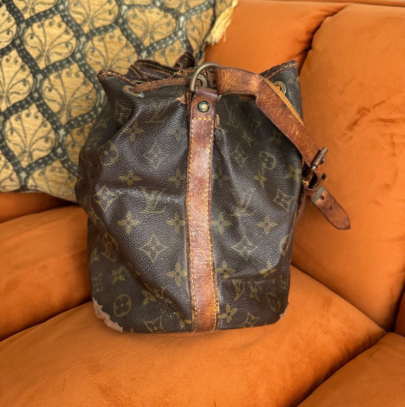 vintage Louis Vuitton Monogram Petit Noe Drawstring Bucket Hobo Bag gallery