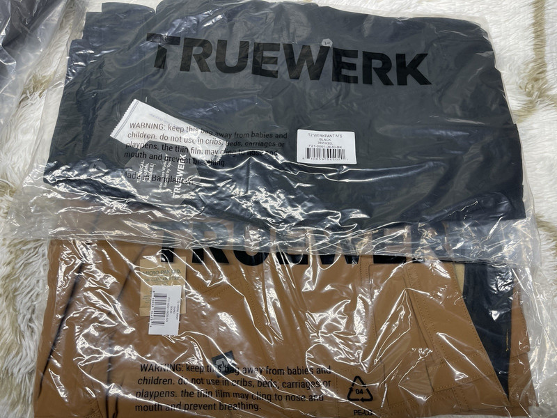 🧡*NWT*2 Pairs Of Truewerk T2 Werkpant Black+Sand 36x30 $99 Retail Price Each🧡 gallery