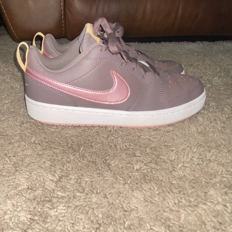 Nike Court Borough Kids Low Top Lace-Up Sneakers Purple/Pink 6.5Y BQ5448-200