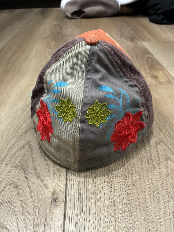 Rare 1333 Minna Goorin Bros Hat Asian Inspired Graphic Sample Limited Edition gallery