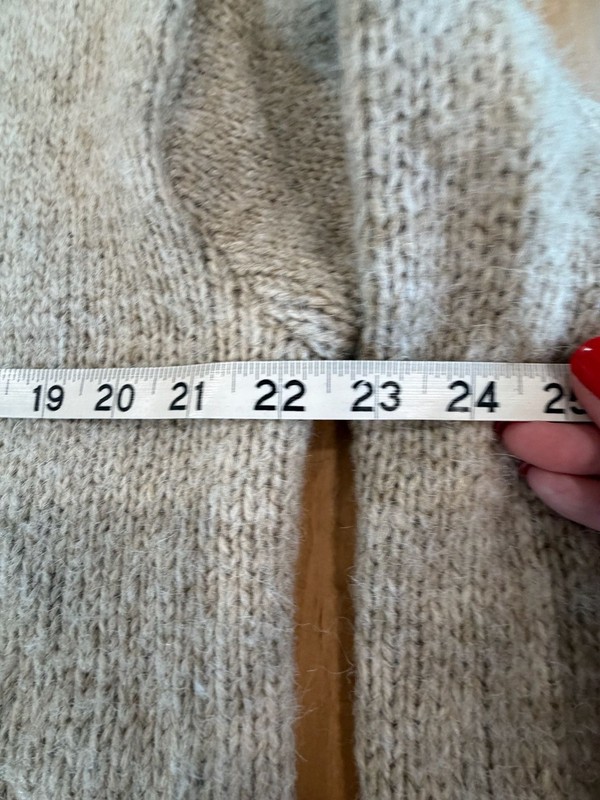 Easel Los Angeles Size S Beige Chunky Knit Crewneck Sweater gallery