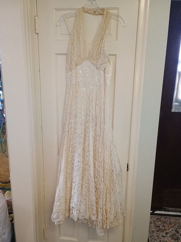 50s Wedding Dress Vtg Halter Lace Marilyn Fit Flair Gown Ivory shrug set 27" W gallery