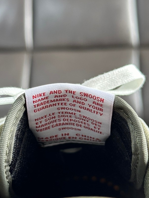 Nike Jordan 1 Retro Low OG SP Travis Scott Oilve White Black Leather Suede gallery