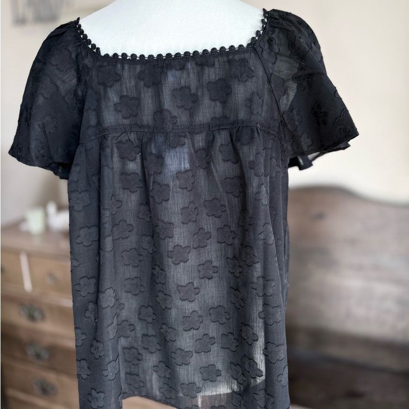 NWT ANNIE WEAR Black Sheer Floral Square Neck Blouse gallery