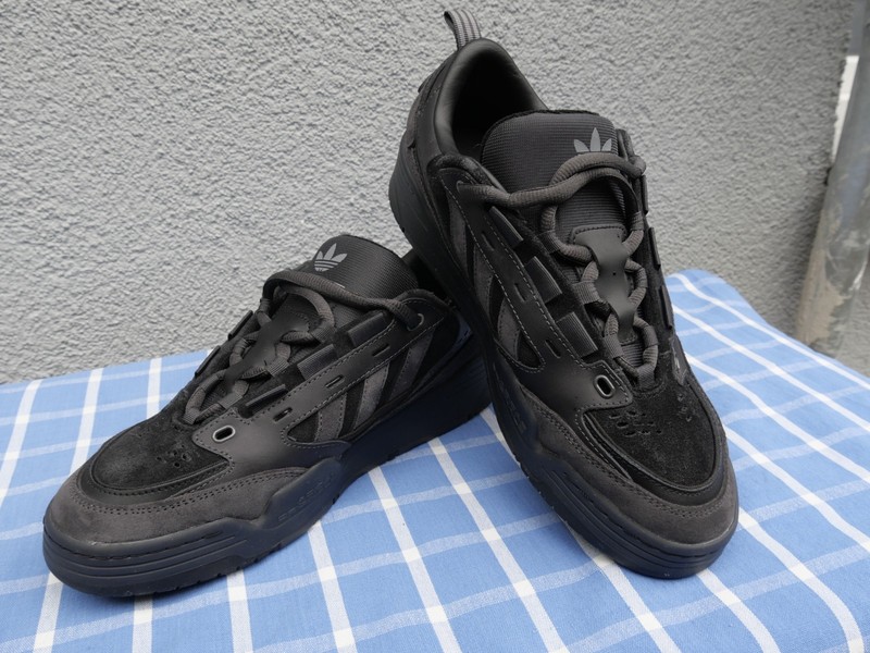 adidas trainers adi2000 black black large 44.2/3 used