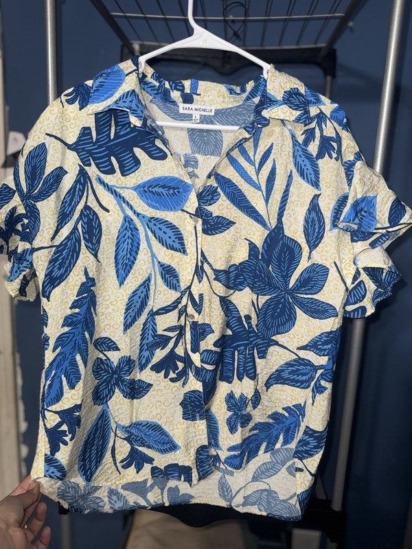 Sara Michelle Women's L Blue White Floral Collared Button-Up Ruffle Blouse gallery