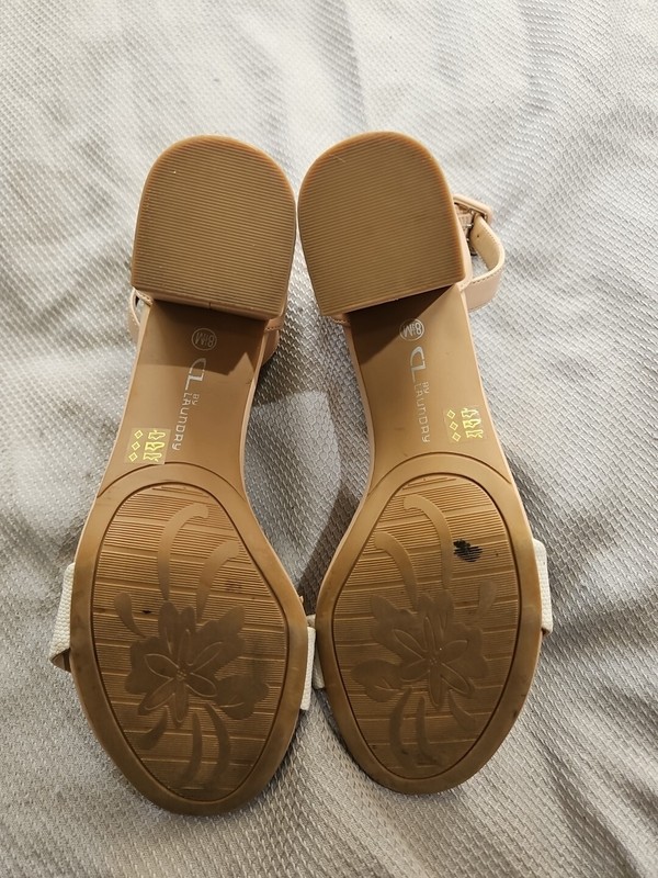 CL by Laundry Shoes Womens US Size 8.5 Heels Jeweled GO ON Gold Open Toe Pumps gallery