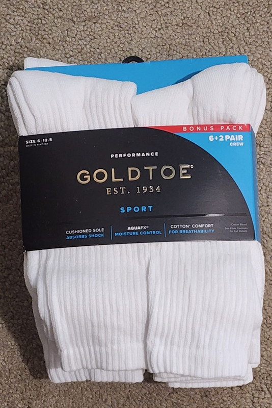 Gold Toe Men’s 4 pair socks half of Bonus Pack WHITE Cotton Athletic Crew Socks