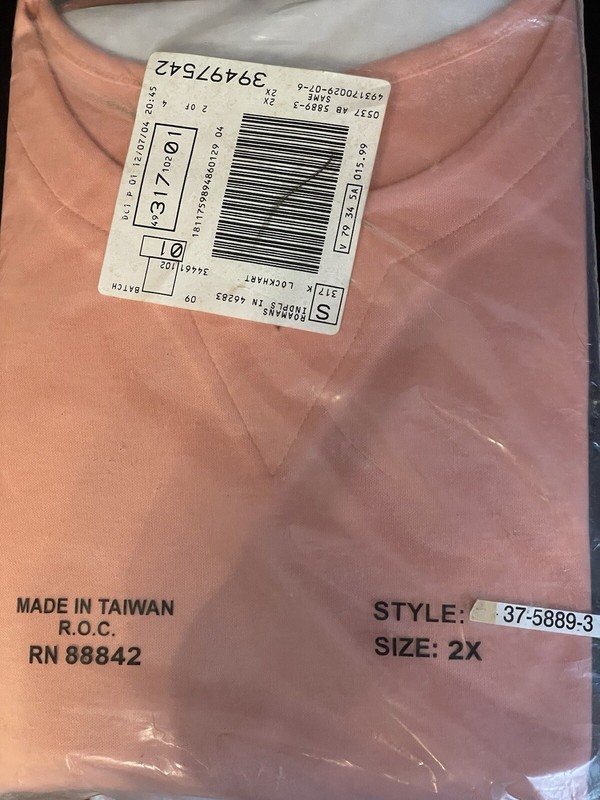 Roaman’s T-shirt Women Size 2X Short Sleeve V-Neck Tee 65% Poly & 35% Cotton