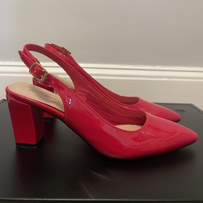 Pierre Dumas Womens Red Patent Leather Pointed Toe Slingback Buckle Size 9