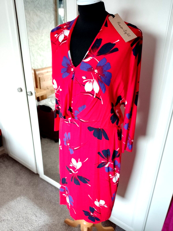 BNWT-PHASE EIGHT "HARPER FLORAL DRESS"-LINED-STRETCH JERSEY-3/4 SLEEVES-UK12 £89 gallery