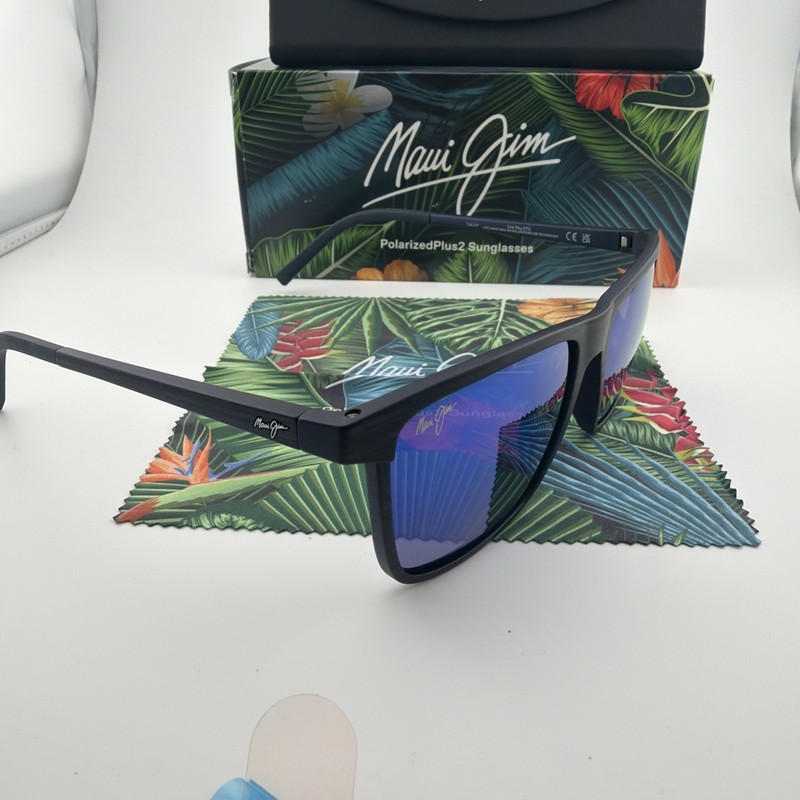 DEFECTIVE Maui Jim Mens One Way 56mm Blue Polarized Sunglasses MJ0875S00 G3D gallery