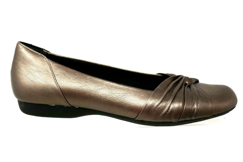 Clarks Chateau Manor II Flats Womens 9.5M Bronze Leather Casual Dressy Comfort