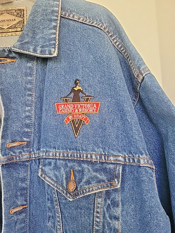 Men's Grand Victoria Casino & Resort Hyatt Jean Jacket Size XL Haleman Jeans gallery